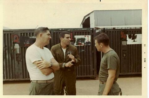 Lt Dolgin giving orders.jpg